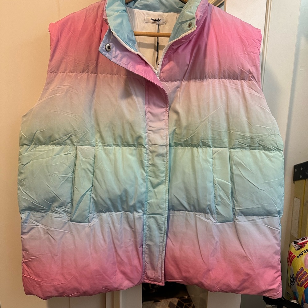 zeagoo Pastel Ombre Puffer Vest in Pink and Light Blue